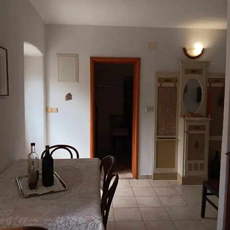 Lucijo Pensjonat 3*