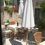 Lucijo 3* Vrboska