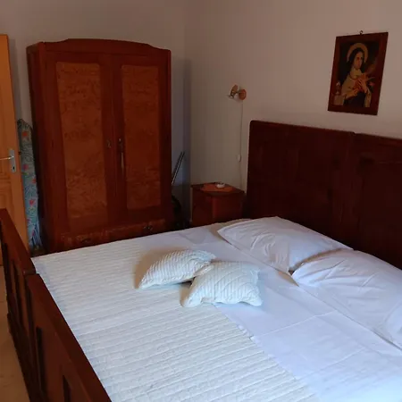 Casa de hóspedes Lucijo Vrboska