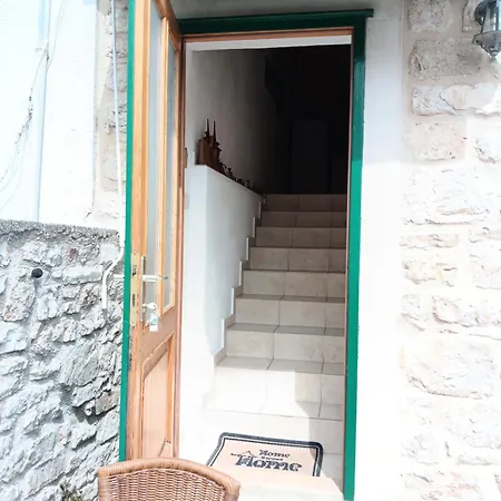 Casa de hóspedes Lucijo 3*