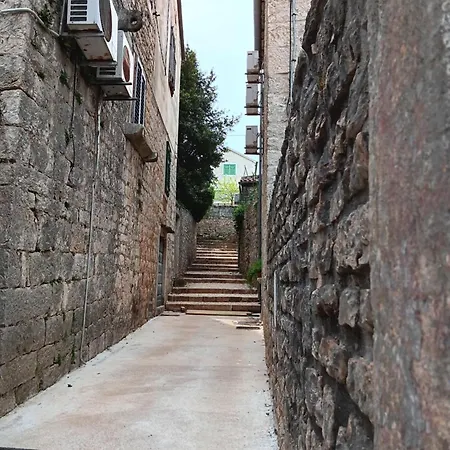 Casa de hóspedes Lucijo Vrboska